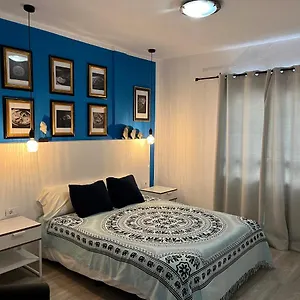 https://cornelias-home-tc1-vista-marina.in-canary-islands.com